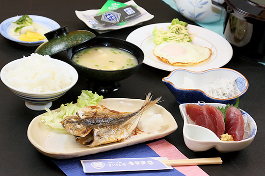 栄養満点の朝食で一日を元気にお過ごしください
